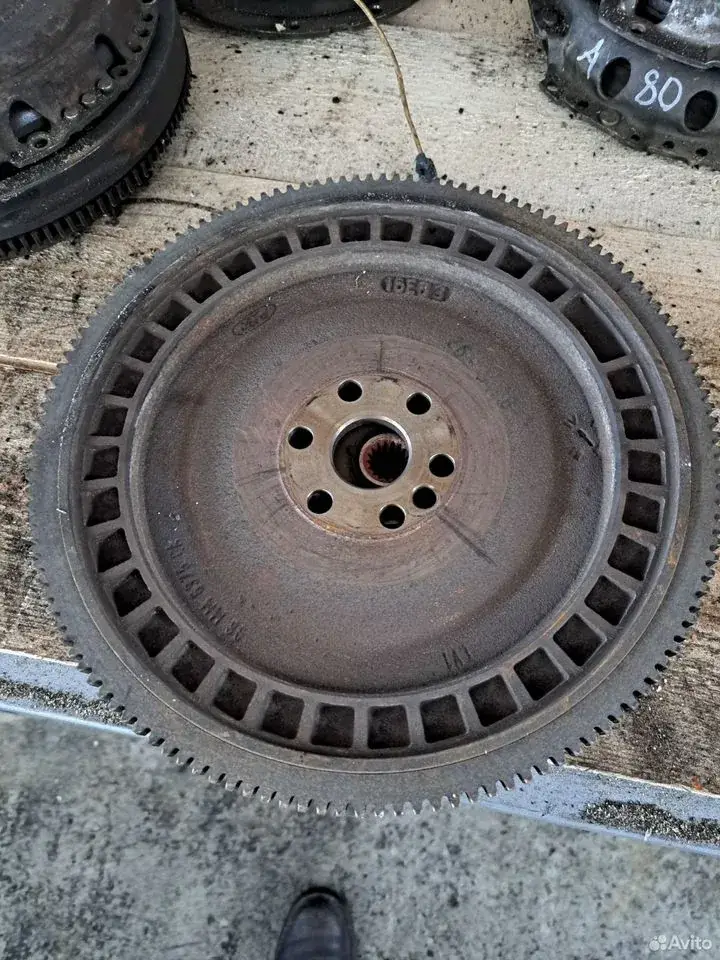 Маховик для Форд Фокус-2. 1.6л — Ford — Focus