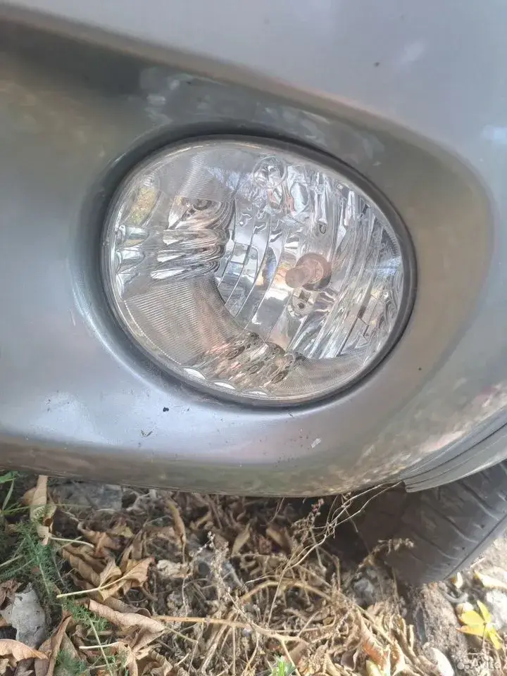 Противотуманка левая для Тойота Раф-4 2005гв — Toyota — RAV4