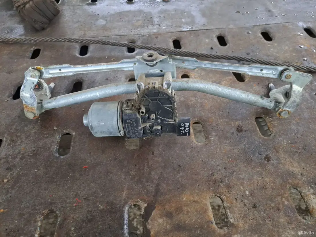 Трапеция дворника для Фольксваген Поло-4 хэтч — Volkswagen — Polo