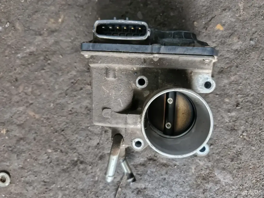 Дроссельная заслонка Mitsubishi Colt 1.3 MN122448 — Mitsubishi — Colt