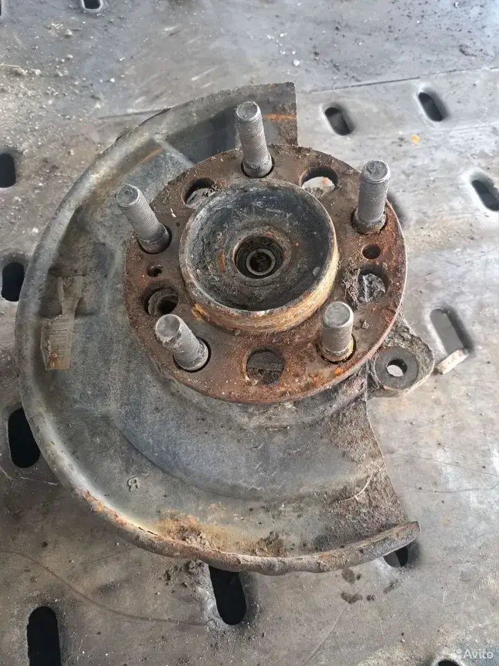 Поворотные кулаки SsangYong Kyron 4141009001 — SsangYong — Kyron